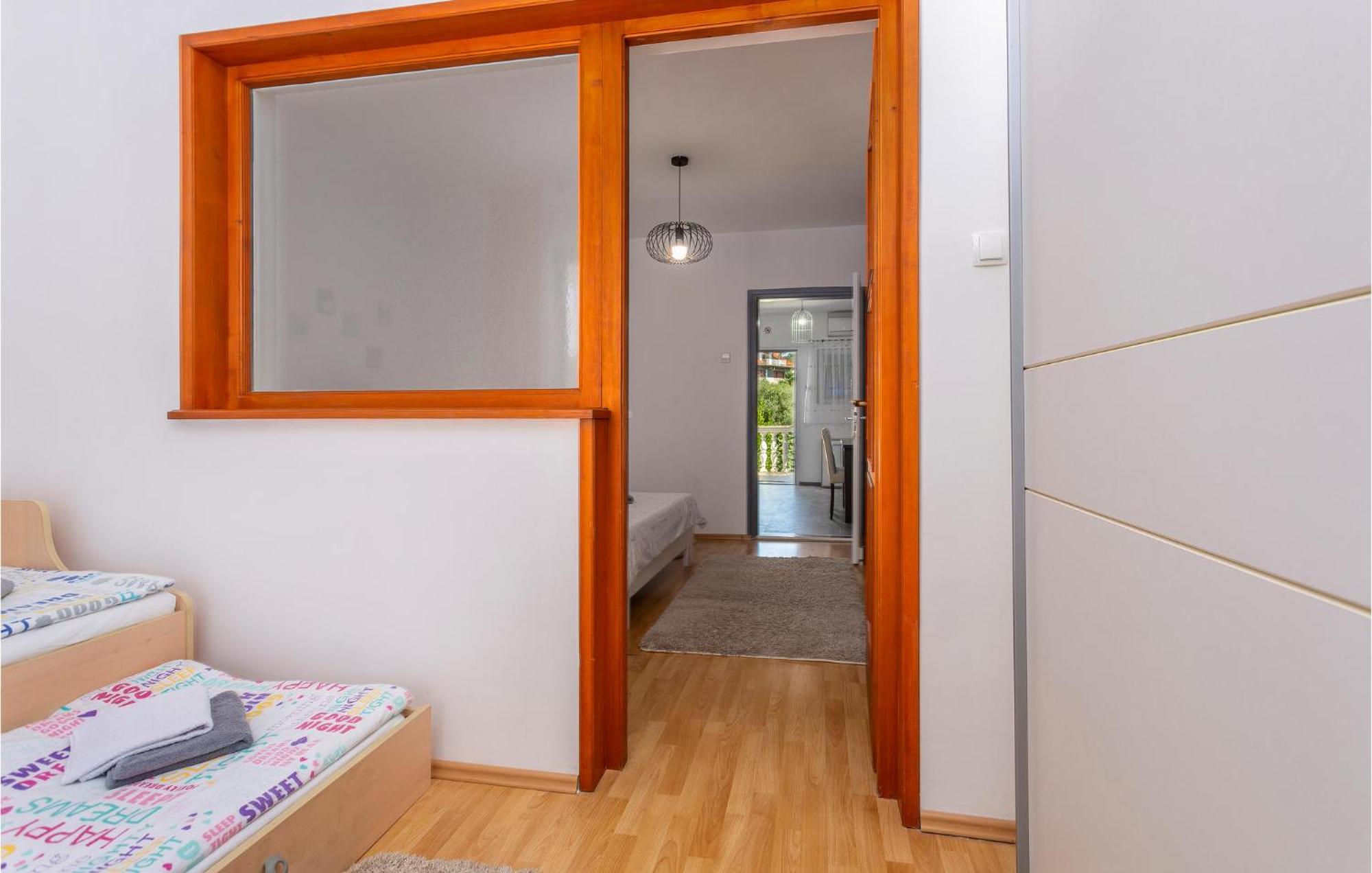 Beautiful Apartment In Malinska With Kitchen Zewnętrze zdjęcie
